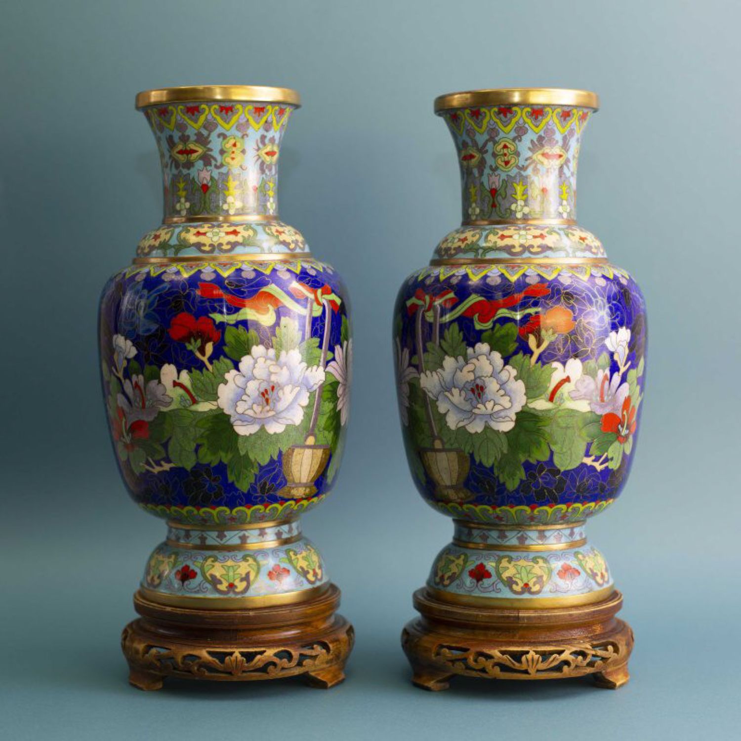 100 000 изображений по запросу Китайская ваза доступны в рамках роялти-фри лицензии