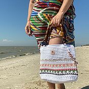 Сумки и аксессуары handmade. Livemaster - original item beach bag: White knitted bag, cotton. Wooden handle. Handmade.
