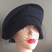 beret with mink gray