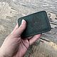 Картхолдер След Волка зеленый ручной работы из кожи. Картхолдер. Iron Arm Leatherworks (Екатерина). Интернет-магазин Ярмарка Мастеров.  Фото №2