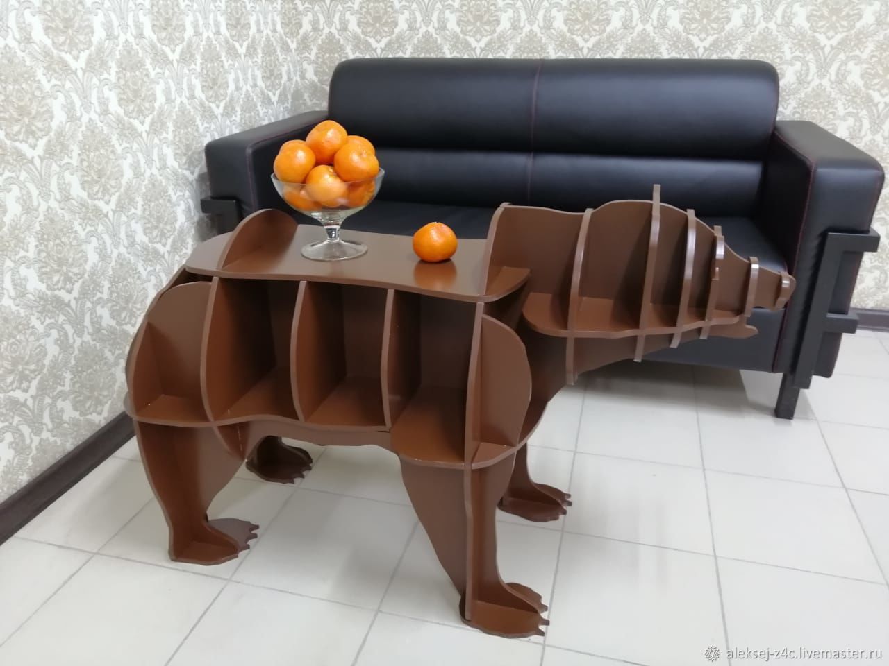 стол в виде животного