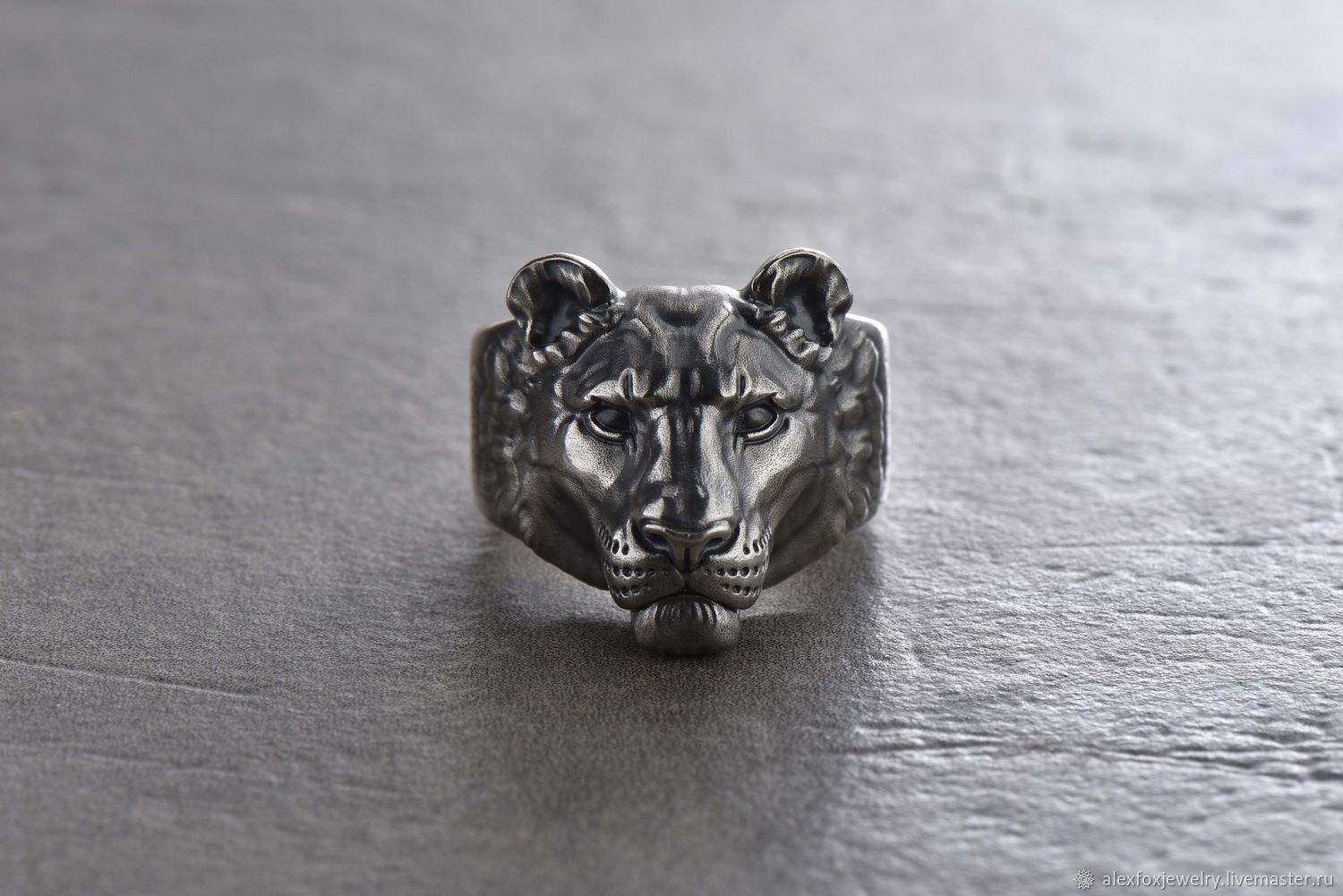 Кольца львов