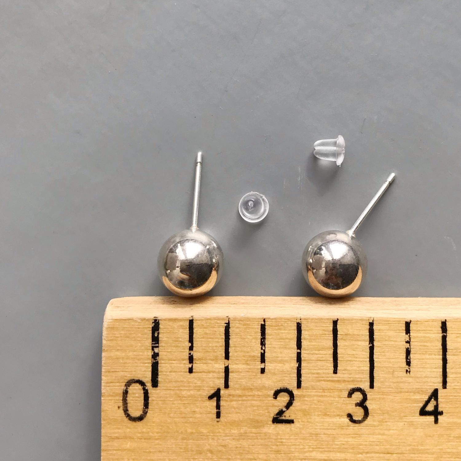 Серьги серебро длинные с шариком. Мормышки уловка. Серьги серебро длинные с шариком. Настольная игла с шириком. Игра шарик с гвоздиком дружил.