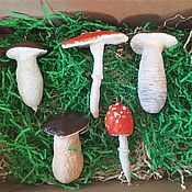 Сувениры и подарки handmade. Livemaster - original item Christmas decorations: A set of toys made of cotton wool Mushrooms. Handmade.