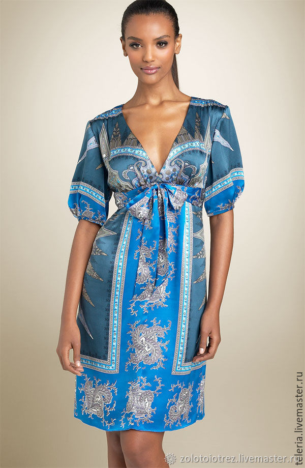 Платье из платочной ткани