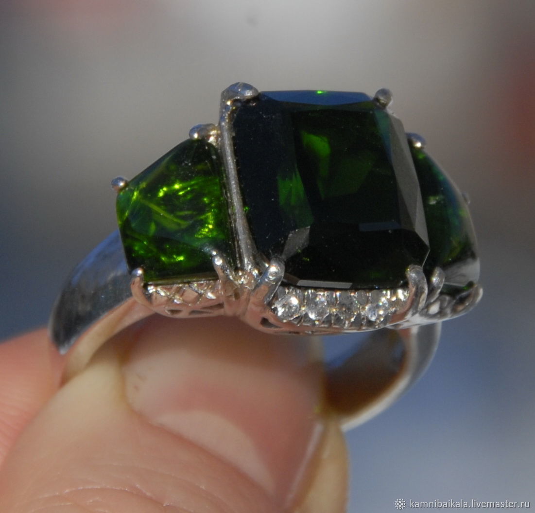 Хромдиопсидом