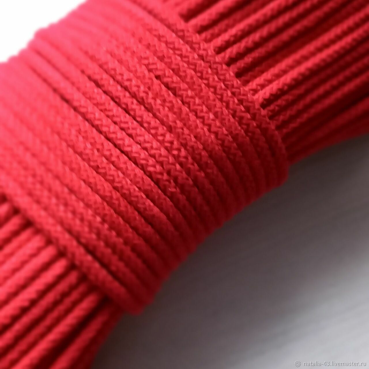 Шнуры для вязания и плетения