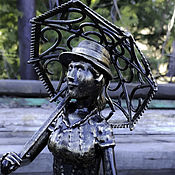 Подарки к праздникам handmade. Livemaster - original item Statuette of a lady with an umbrella. Handmade.