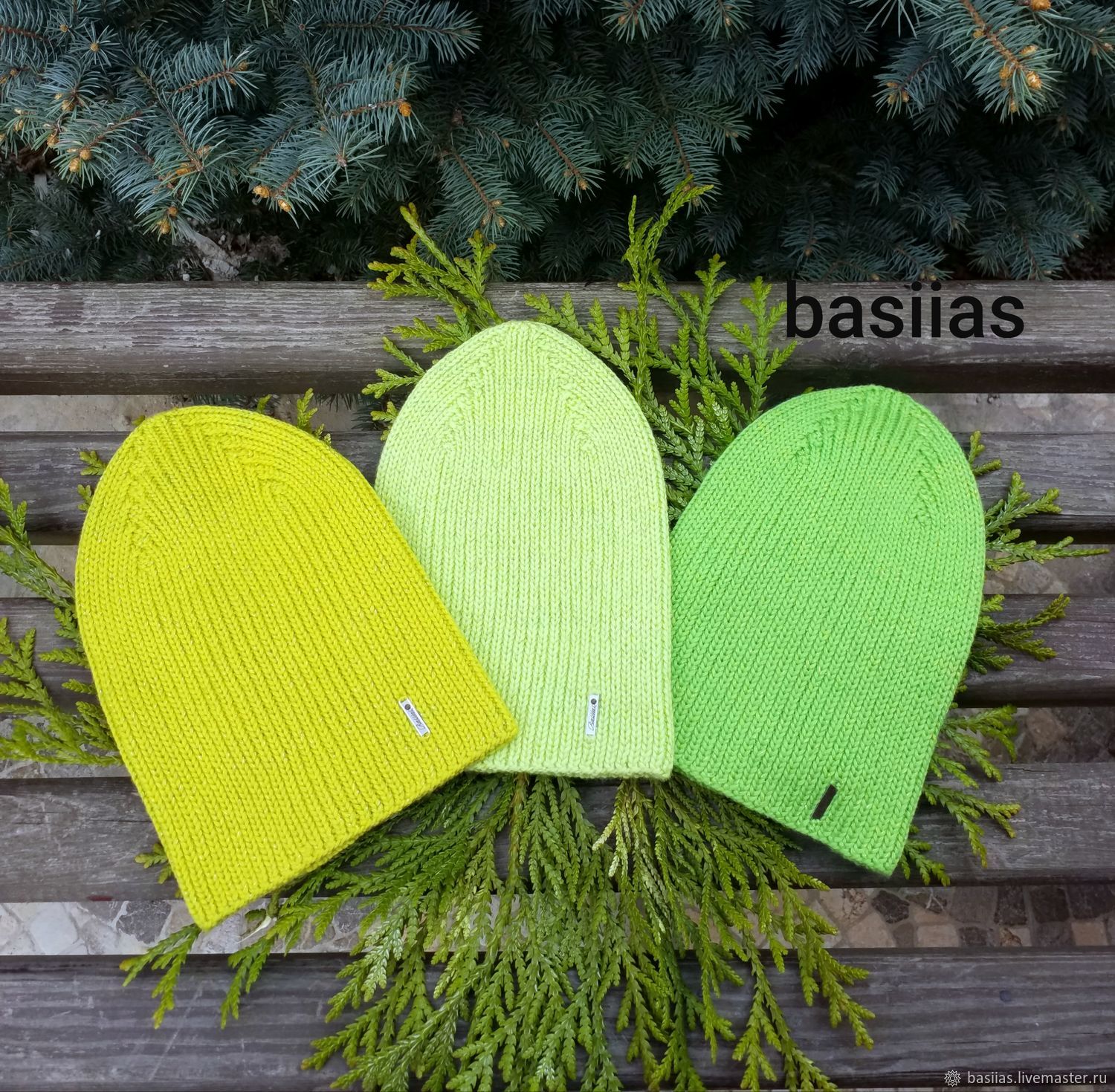 Вязаная шапка с люрексом купить в интернет-магазине Ярмарка Мастеров по ...