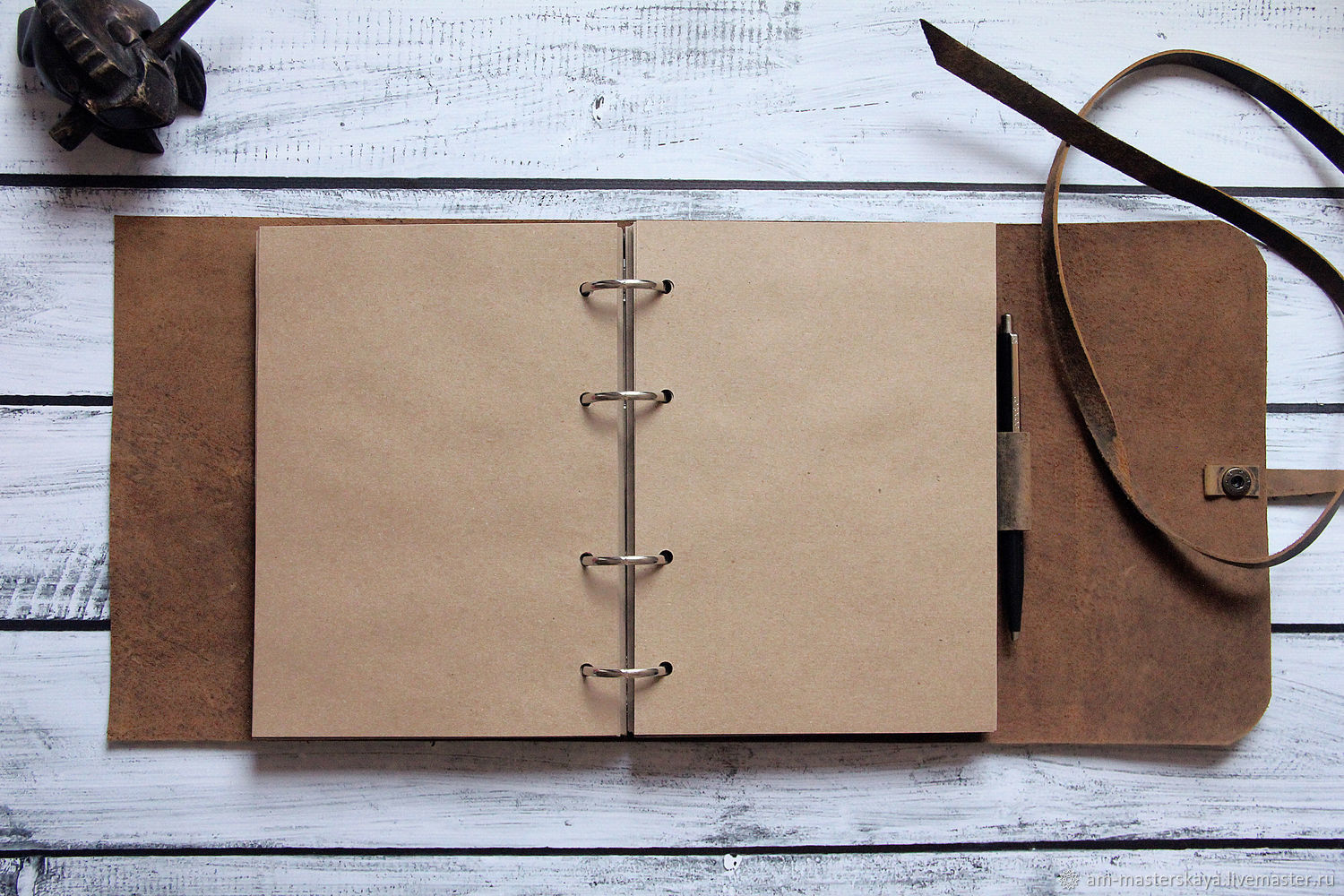 Кожаный блокнот ручной работы – купить на Ярмарке Мастеров – AWJE1RU ...