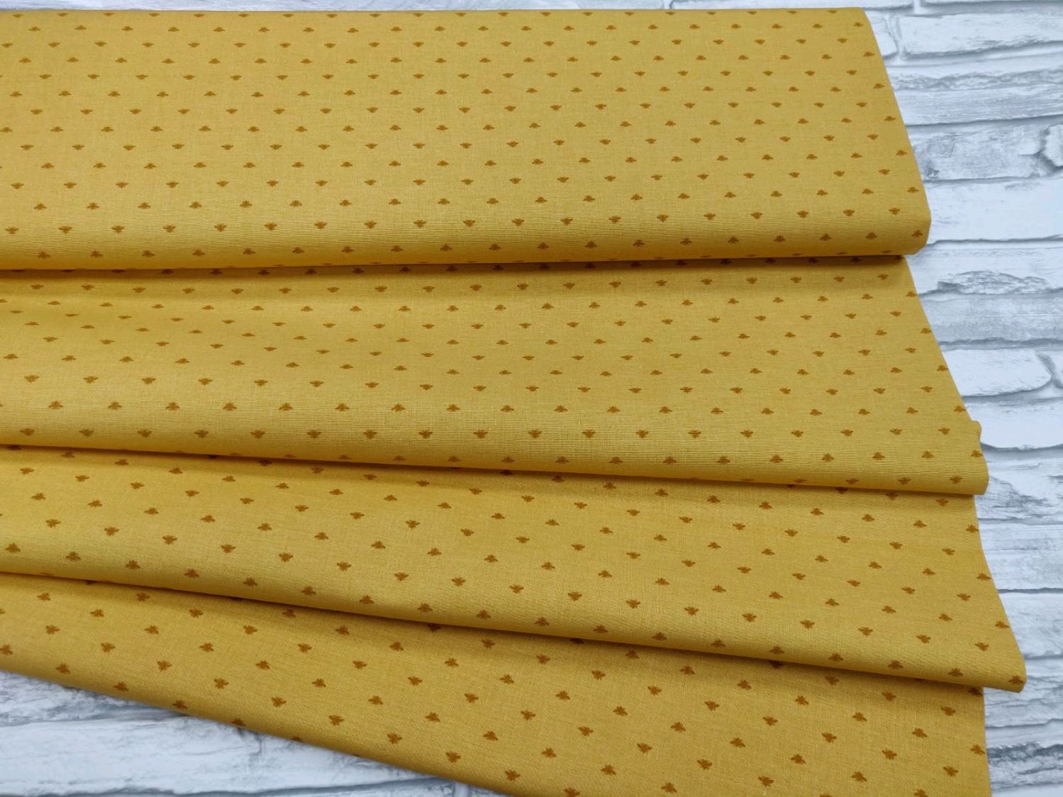 Пчелки на песочном хлопок для пэчворка – купить на Ярмарке Мастеров ...