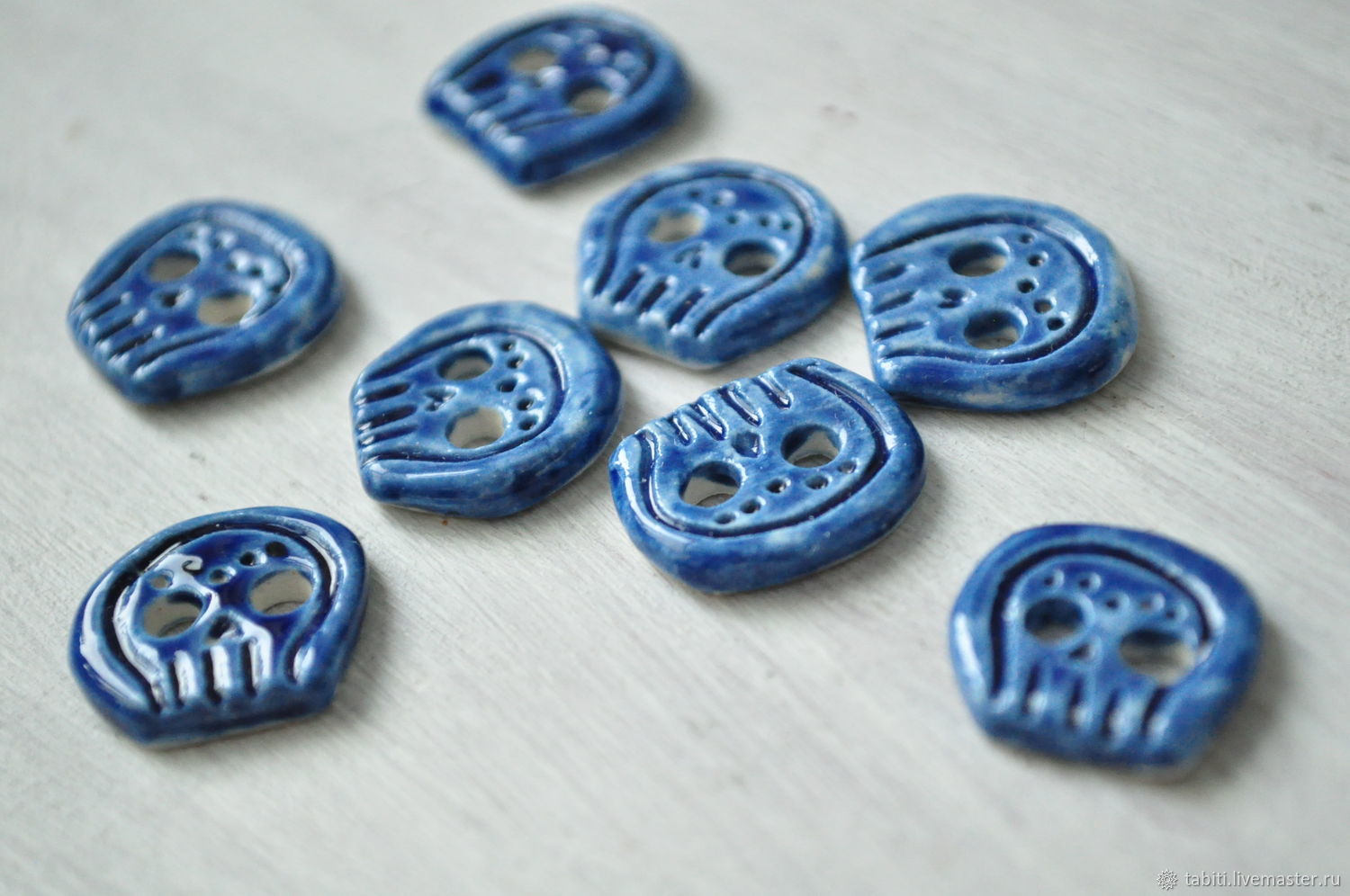 The buttons of the Skull are blue, Buttons, Moscow,  Фото №1