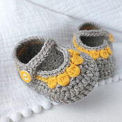 Работы для детей, handmade. Livemaster - original item Newborn gift: Booties for girls, knitted warm. Handmade.