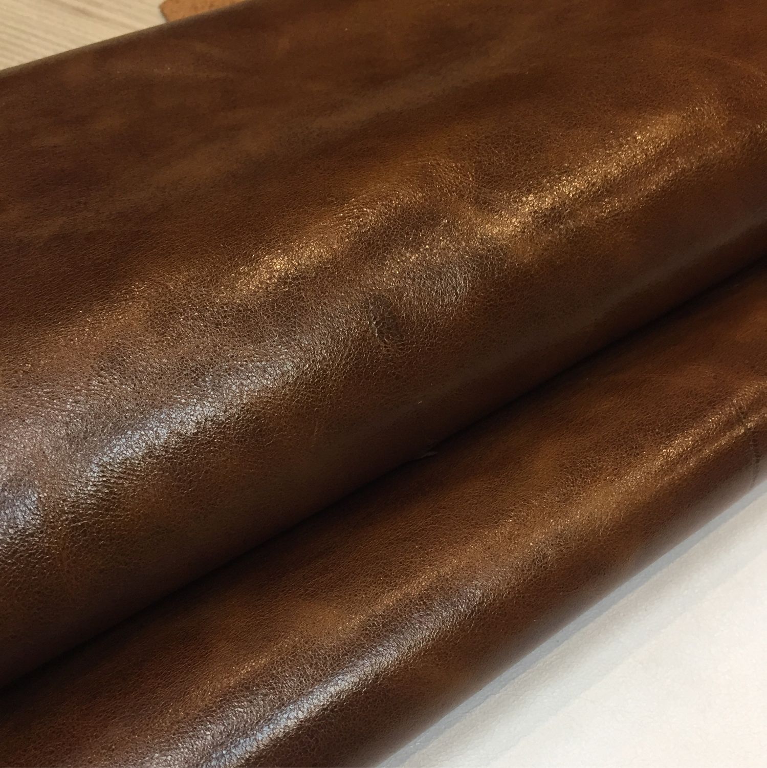 Кожа пул ап. Кожа натуральная пул ап тисненый. Кожа пулл ап. Кожа пулл ап. Кожа wax cognac.