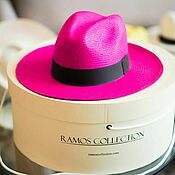 Классическая соломенная шляпа федора нежно-розового цвета. Panama hat