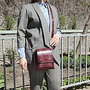 Сумки и аксессуары handmade. Livemaster - original item Crossbody bag: Women`s burgundy leather handbag Carmen Mod C86-982. Handmade.