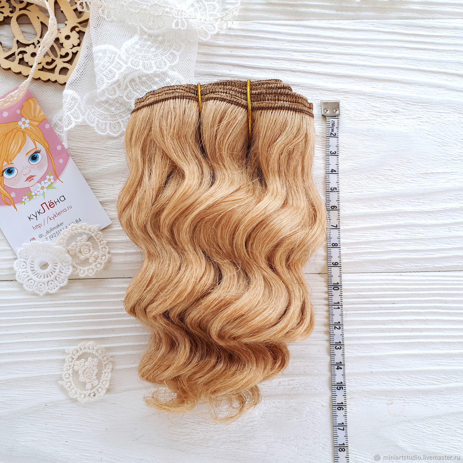 Tressy Naturalnye Dlya Kukol Sherst Kozy Zolotistyj Blond Kudri Kupit Na Yarmarke Masterov 94fvlru Volosy Dlya Kukol Dmitrov