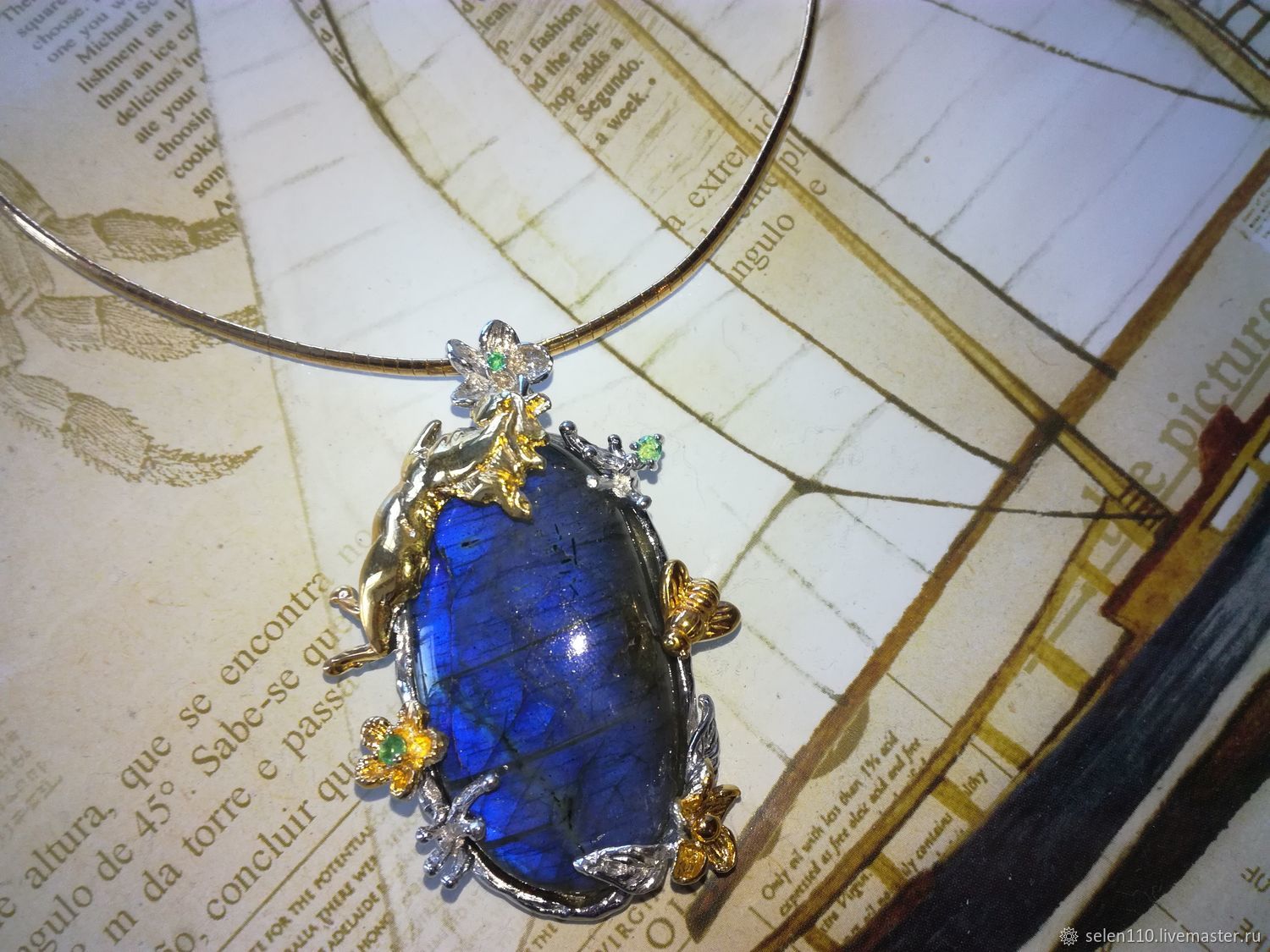 Кулон "Полночный Мустанг" с синим лабрадором в интернет-магазине ...