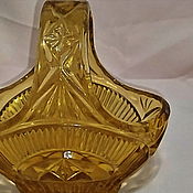 Конфетницы:Ваза медовое стекло Богемия  Лилия