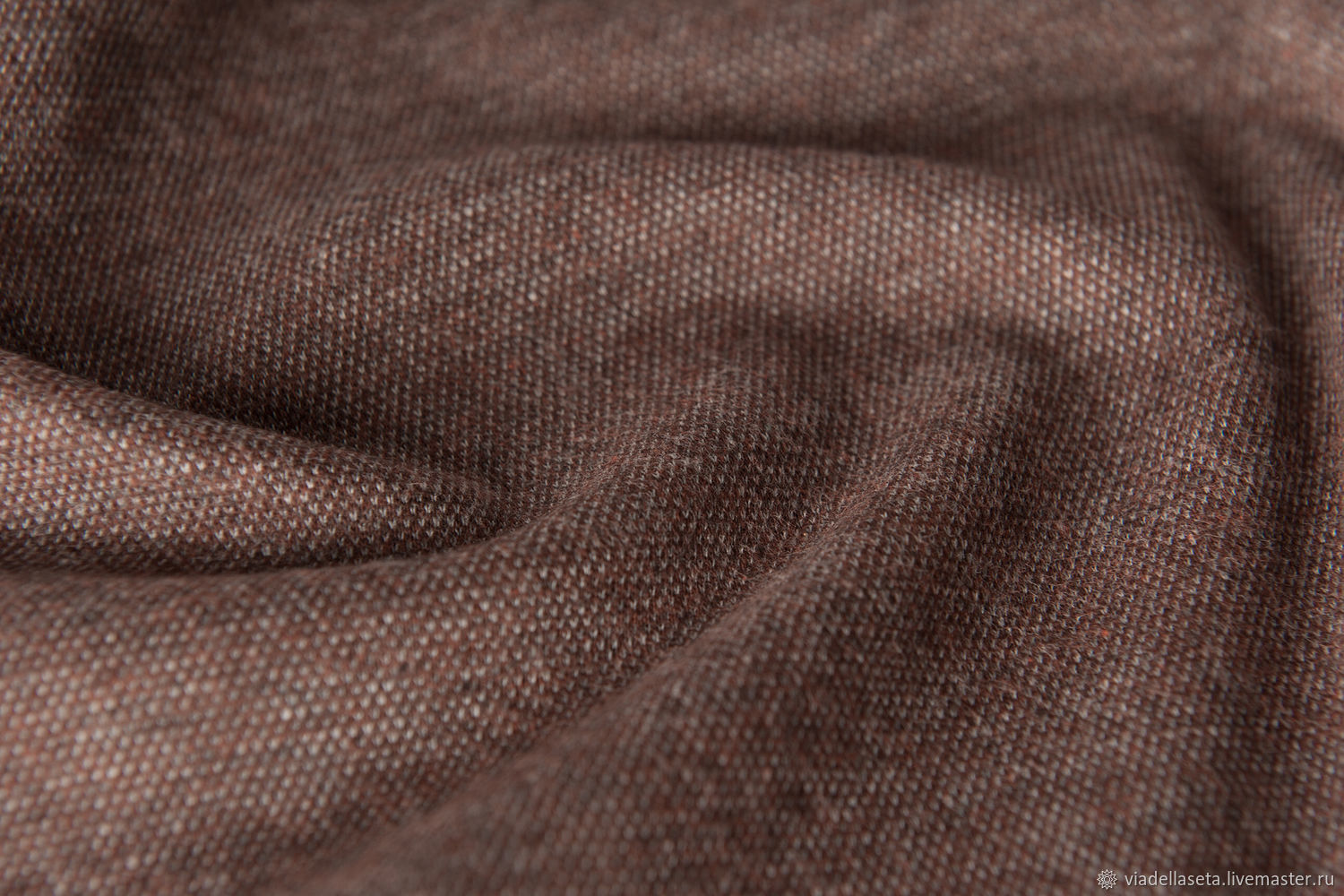 Шенилл пиано домиарт. Коричневый меланж. Шенилл (piano 14 королевский синий). Трикотажное полотно кулирка меланж. Меланжевая ткань коричневая.
