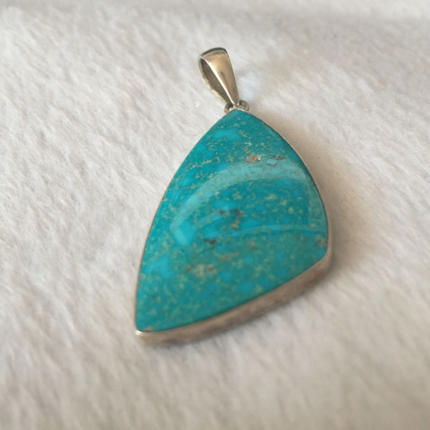 кулоны иркутск. подвеска с чароитом. подвеска из липодалита. кулоны иркутск. подвеска с лунным камнем.