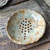 Для дома и интерьера handmade. Livemaster - original item Soap dish: Round soap dish on three legs for solid shampoo. Handmade.