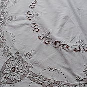 Винтаж: Большая белая винтажная скатерть с капроновыми вставками