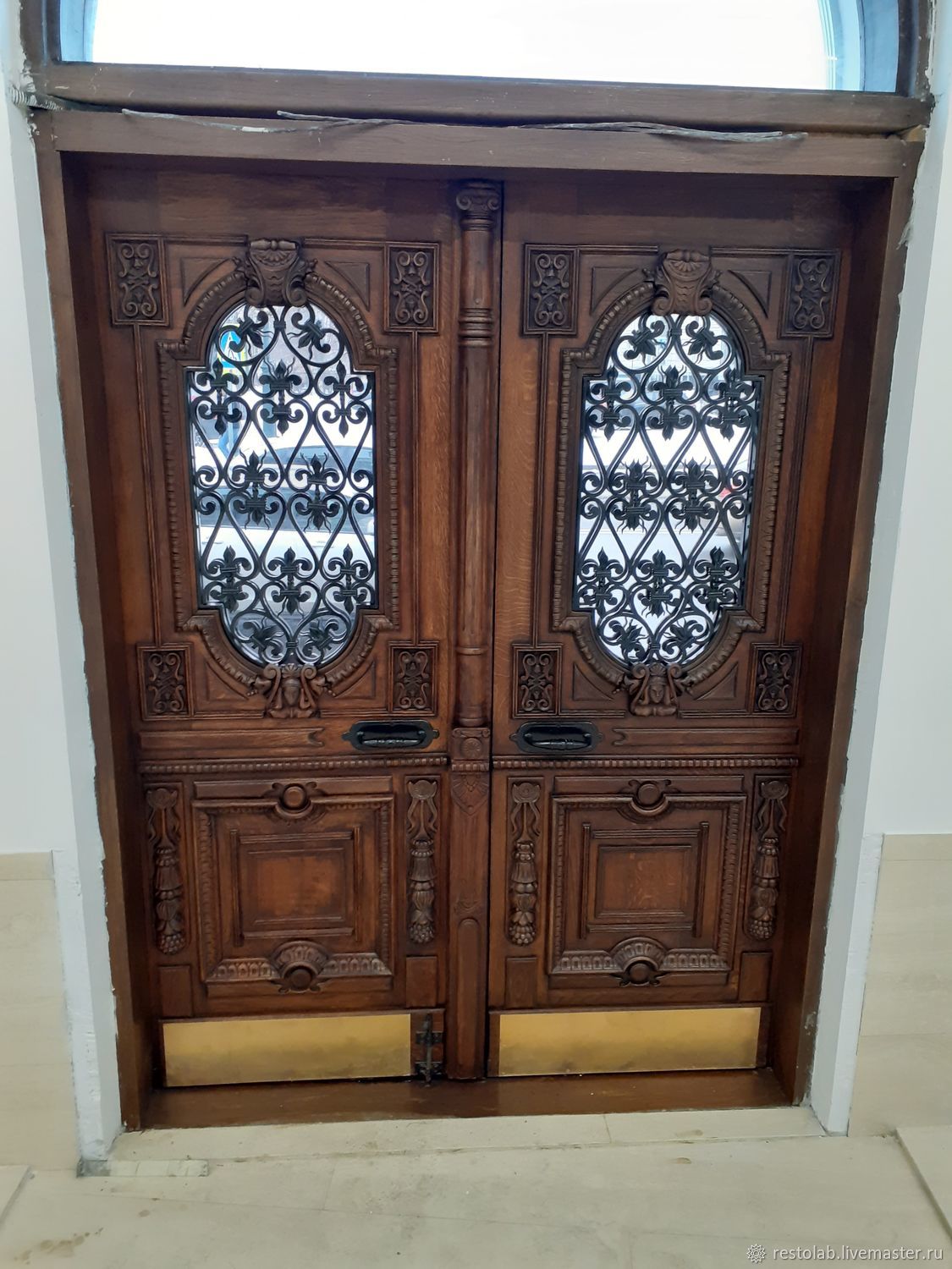 Винтаж: Реставрация старинных дубовых дверей здания. в интернет ...