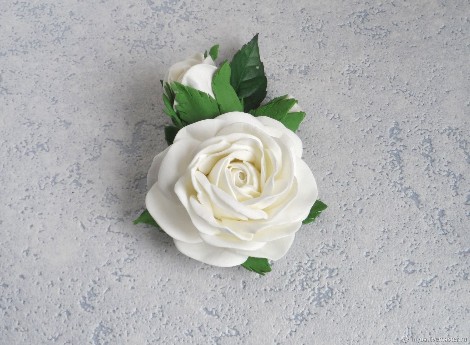 Брошь из фоамирана Белые розы в интернет-магазине Ярмарка Мастеров по цене700 ₽ – JX9SCRU