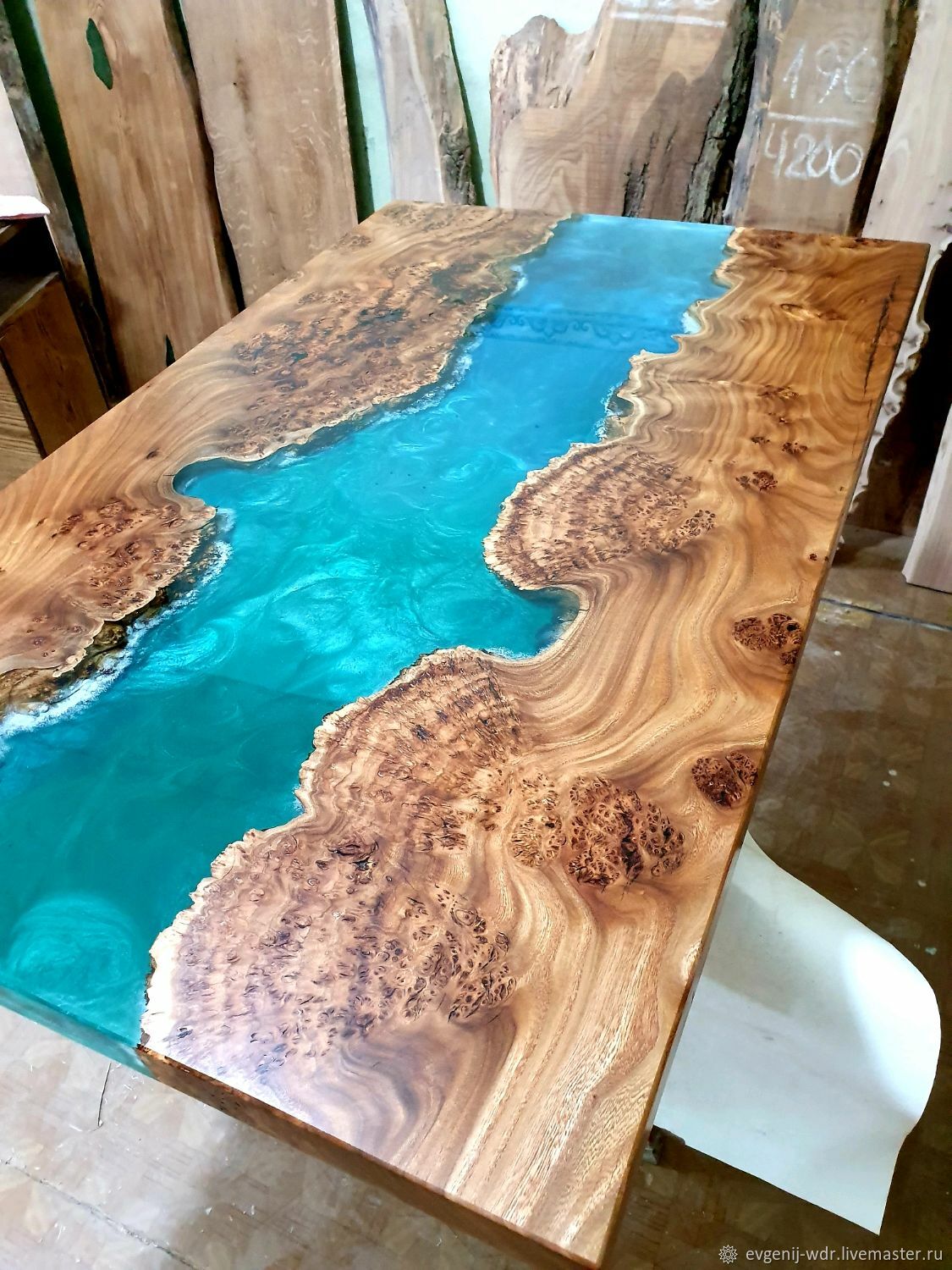 деревянный стол эпоксидная смола