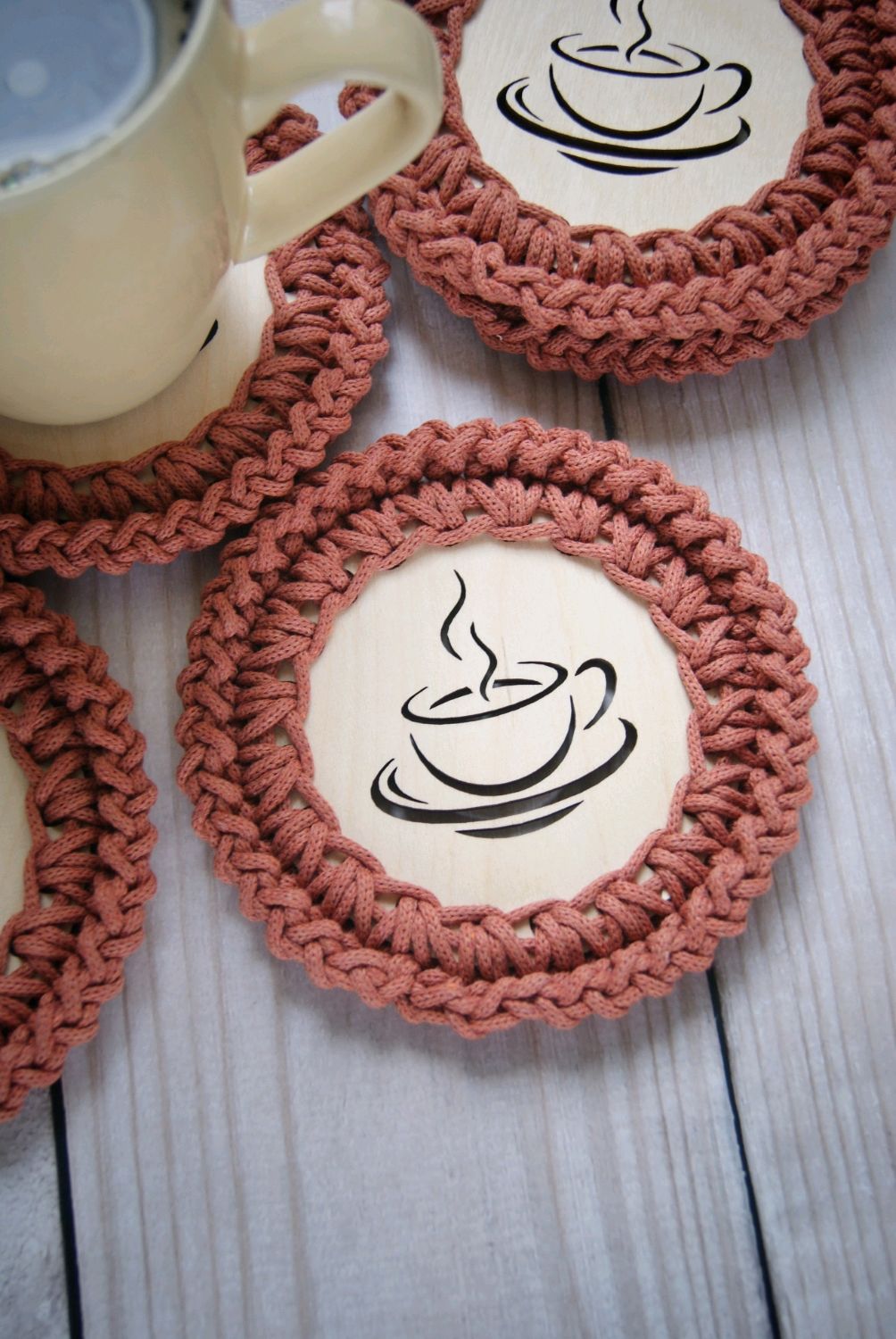 Подставки под кружки купить в интернет-магазине Ярмарка Мастеров по ...