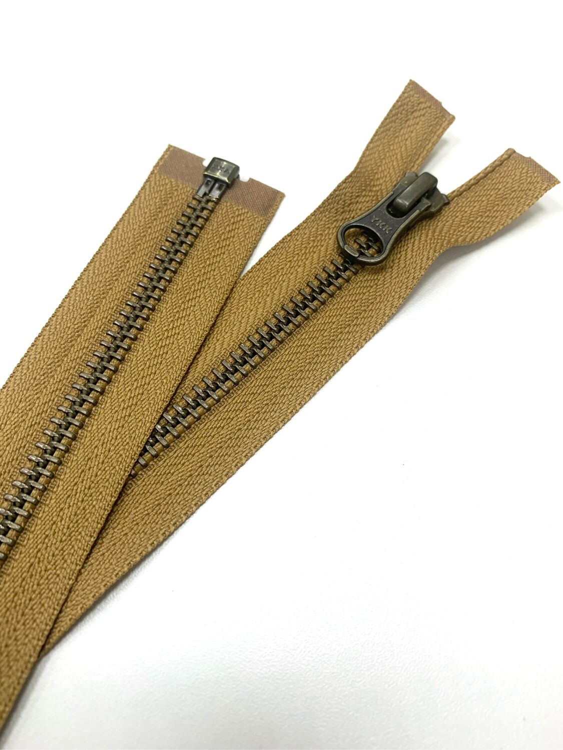 молния разъемная золотая москва 50 см. молния рулонная железная. молния 76. молния витая разъёмная т5 20см. работам молнию.