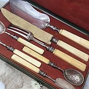 Винтаж: 6 столовых ножей с перламутровыми ручками в серебре. Франция