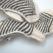 Grey down-filled mittens, knitted (goat)
