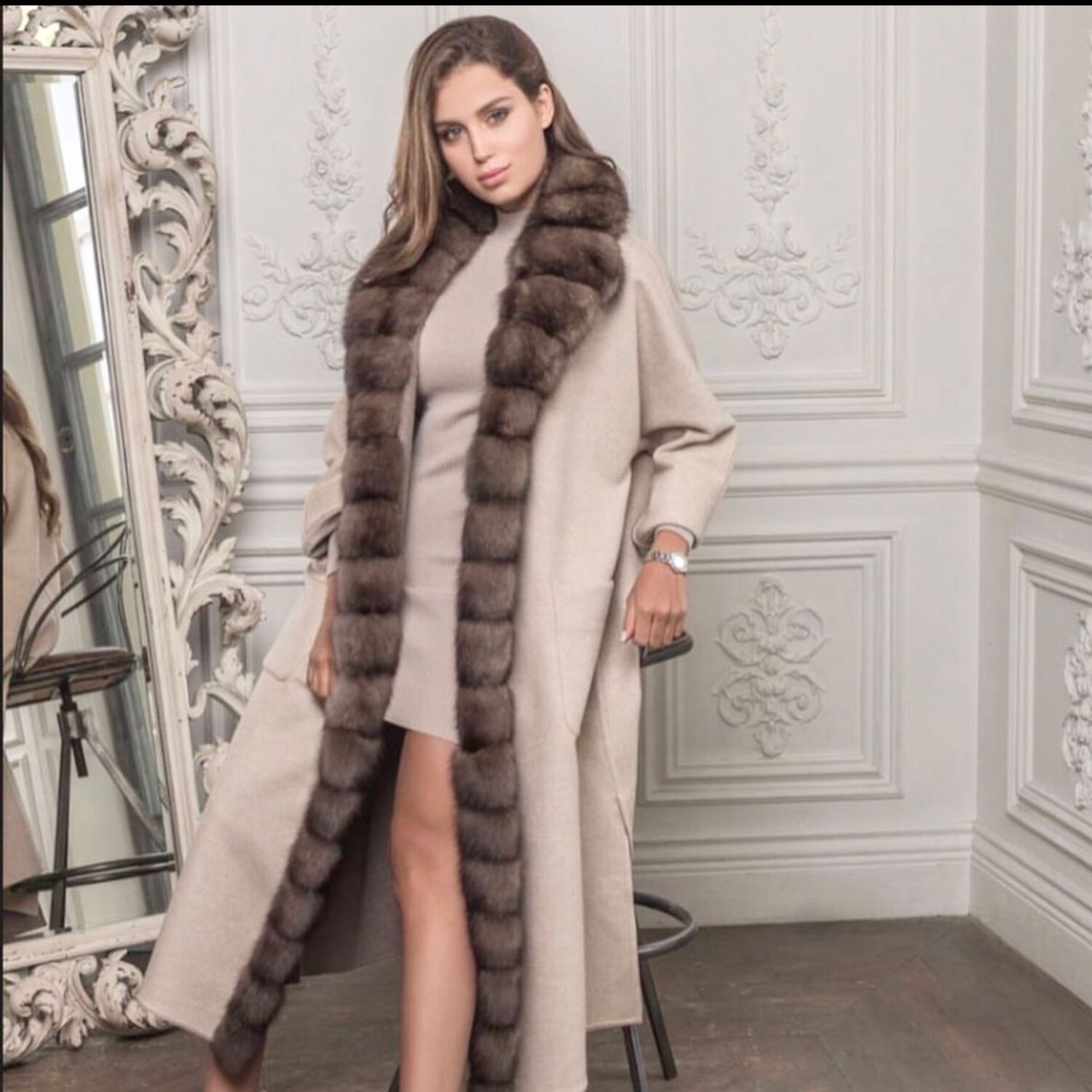 Модные женские пальто с мехом