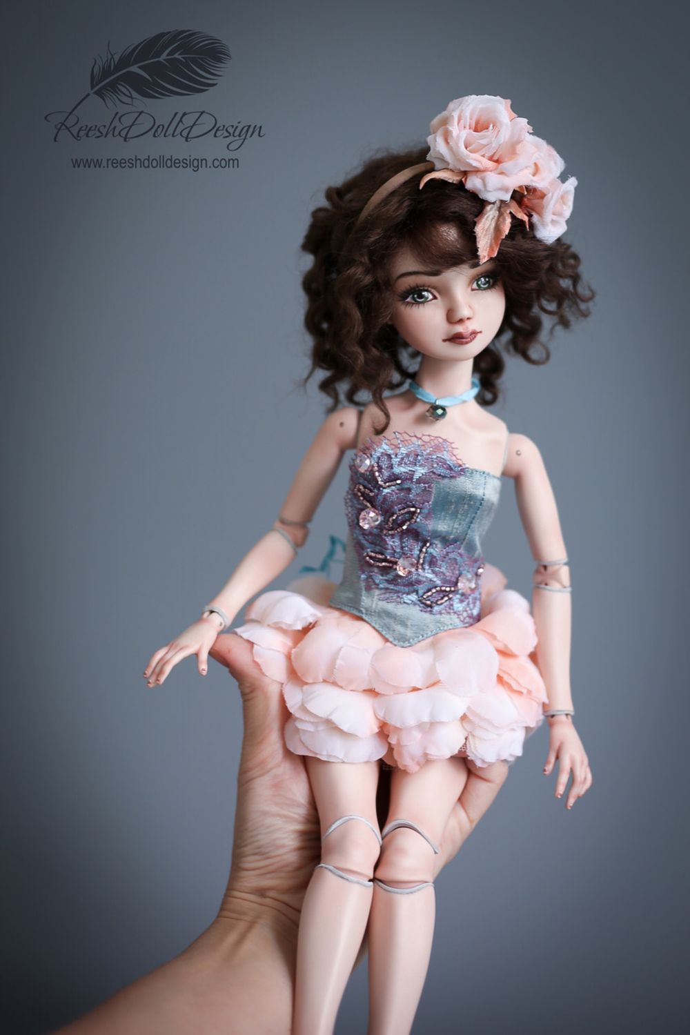 фарфоровая кукла с шарнирами