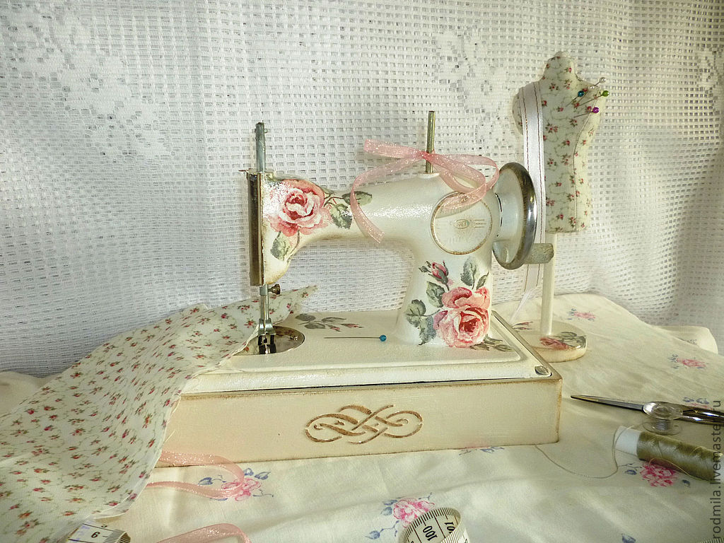 Швейная машинка w