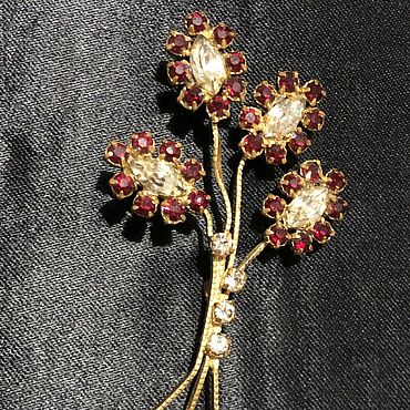 Винтаж: Брошь «Рубиновый букет» VEB OSTSEE-SCHMUCK (ГДР). . Винтаж ручной работы - Ярмарка Мастеров Винтаж ручной работы. Ярмарка Мастеров - ручная работа Винтаж: Брошь «Рубиновый букет» VEB OSTSEE-SCHMUCK (ГДР). Handmade.