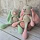 Пара вязаных игрушек - кролики, подарок на день рождения. Амигуруми куклы и игрушки. МЭРИДЖЕЙН. Ярмарка Мастеров.  Фото №4