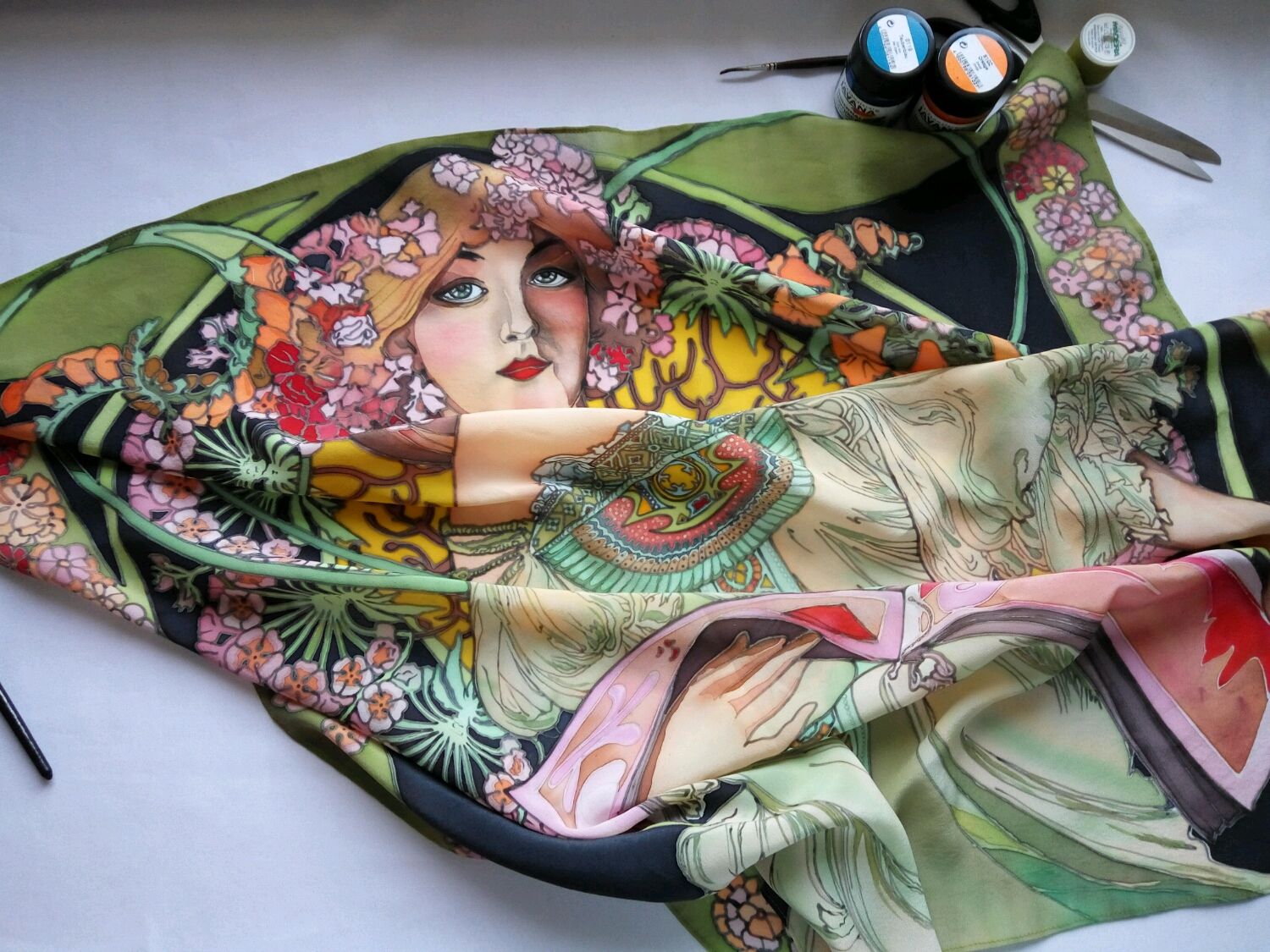 павловский посад платки. Tesoro павлопосадские платки. техника синель павлопосадских платков. шарф синель. амарга батик.