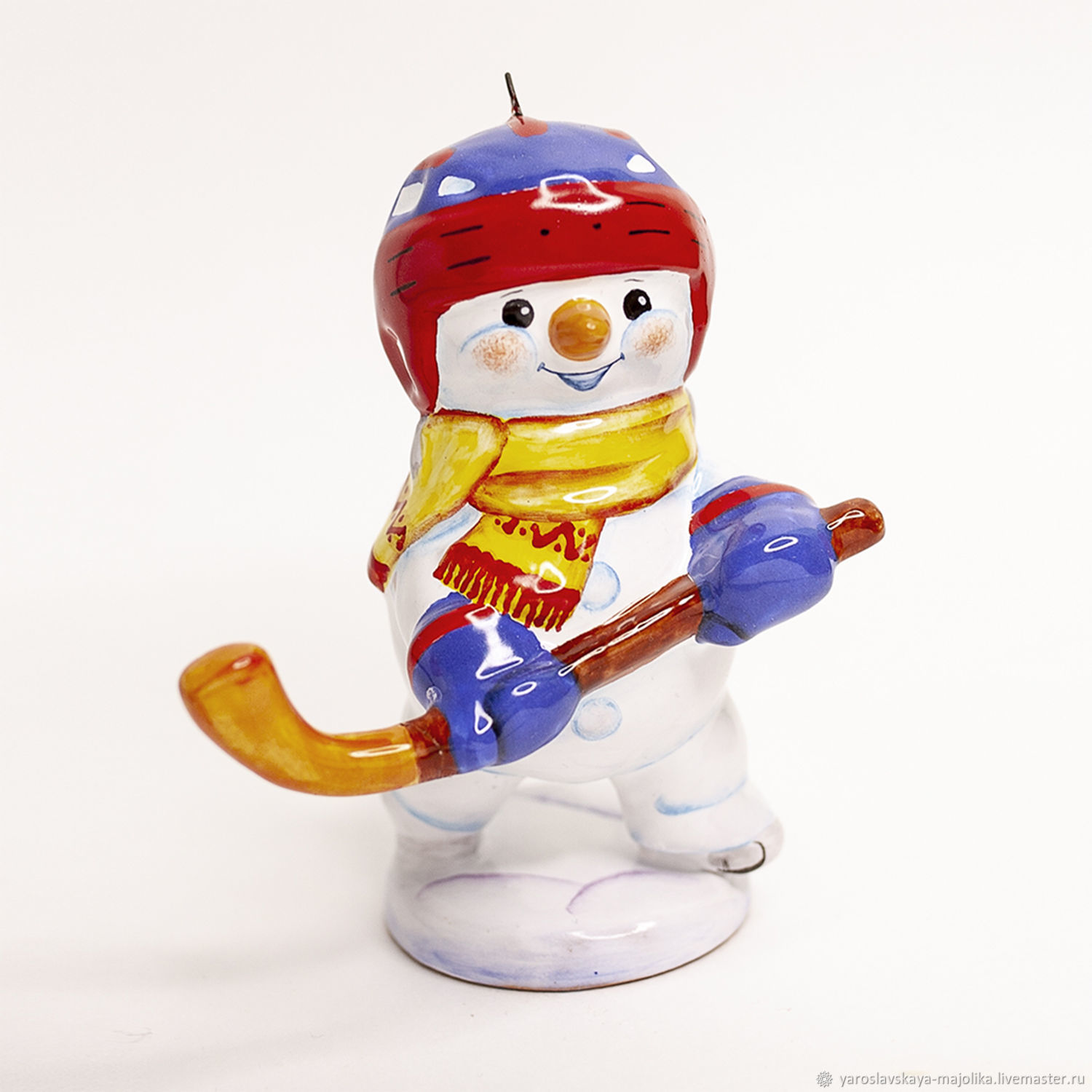 Снеговики хоккей. Снеговик хоккей. Ёлочная игрушка «хоккеист». Приз известий хоккей. Снеговик кубок первого канала.