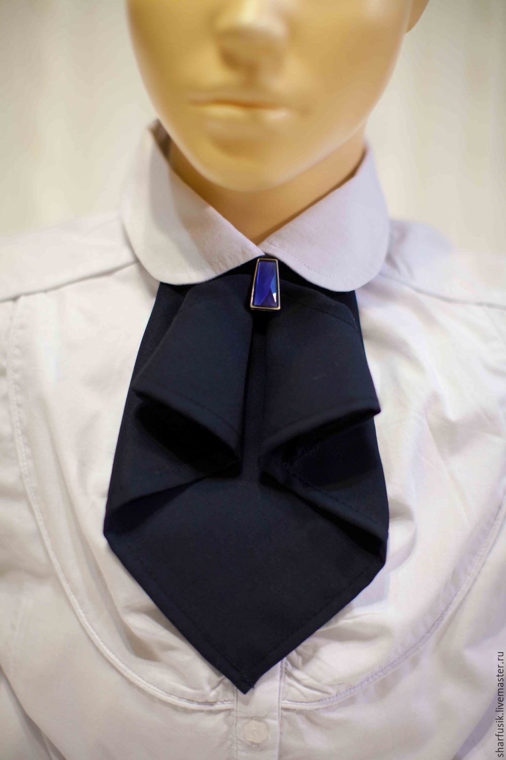 Школьный комплект – заколки-бантики и галстук канзаши для девочки