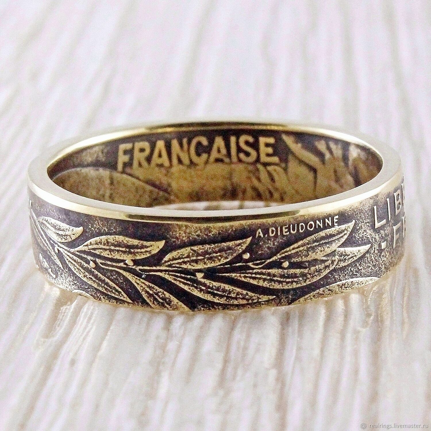 Кольцо из монеты (Франция) 20 или 50 сантим в интернет-магазине ЯрмаркаМастеров по цене 1500 ₽ – F6JYPRU