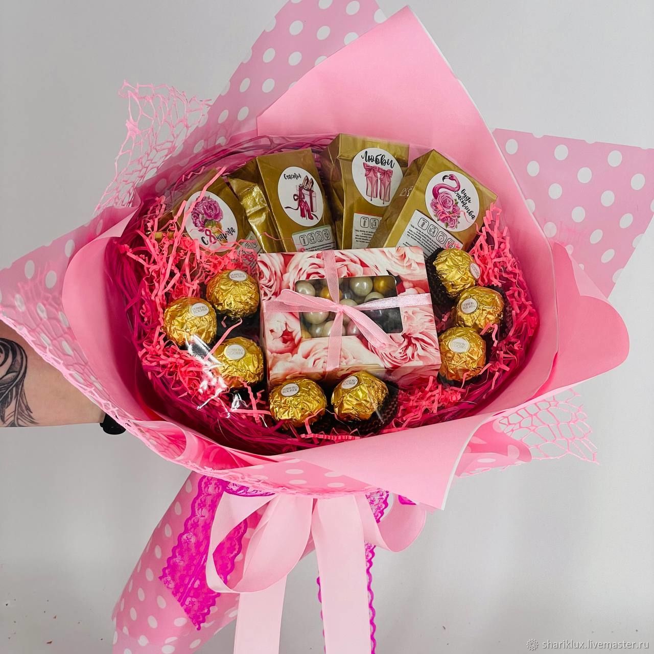 Подарок на 8 марта букет из чая и сладостей в интернет-магазине на ...