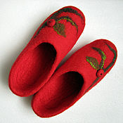 Обувь ручной работы handmade. Livemaster - original item Red felted Slippers red color. Handmade.