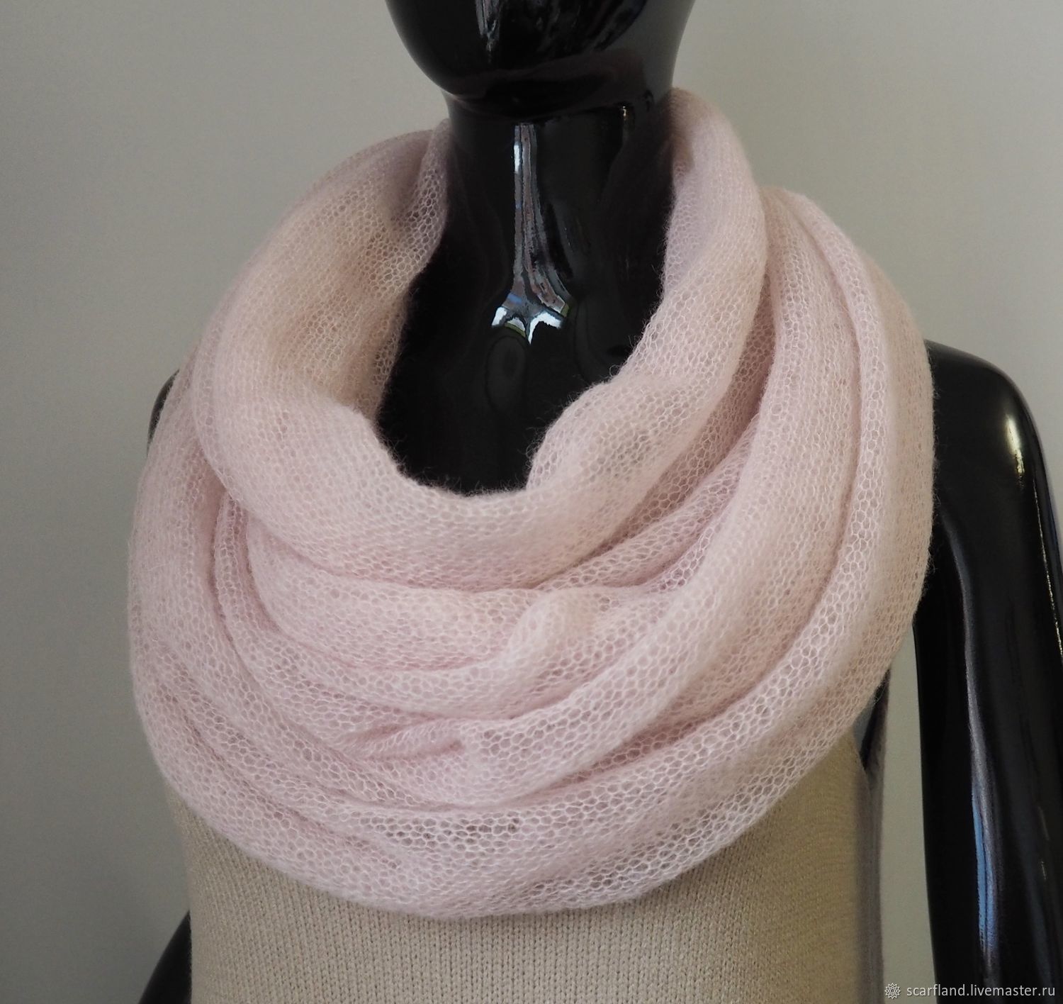 Снуд вязаный из кид-мохера (нежно-розовая пудра, в два оборота ...