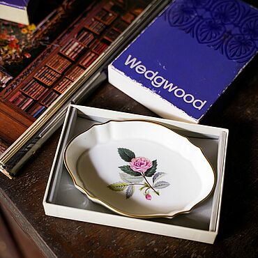 Винтаж ручной работы. Ярмарка Мастеров - ручная работа Блюдце с розой Wedgwood, Англия, 1980-1990 гг.. Handmade.
