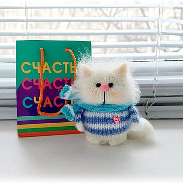 Куклы и игрушки ручной работы. Ярмарка Мастеров - ручная работа Котик Пушок в полосатой кофточке. подарок, сувенир.. Handmade.