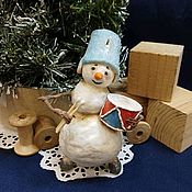 Снеговик с контрабасом. Ватная ёлочная игрушка