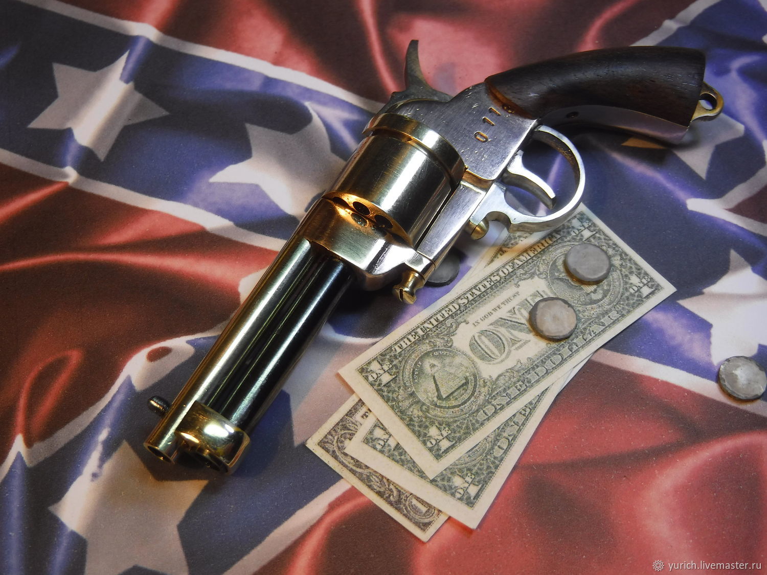 Револьвер-брелок "Карты, деньги, два ствола"